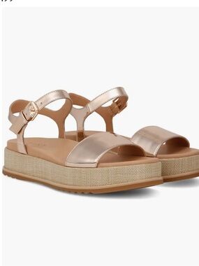Naturalizer Zane rose gold Women’s Metallic Platform Sandals NEW